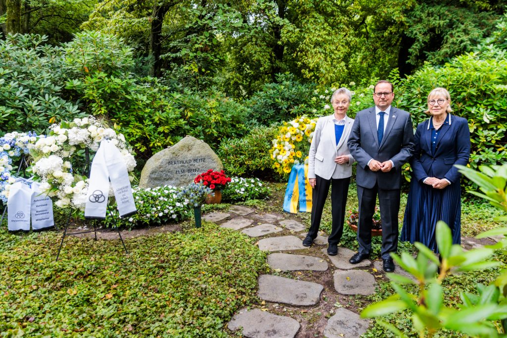 Zum 10 Todestag Von Berthold Beitz Alfried Krupp Von Bohlen Und